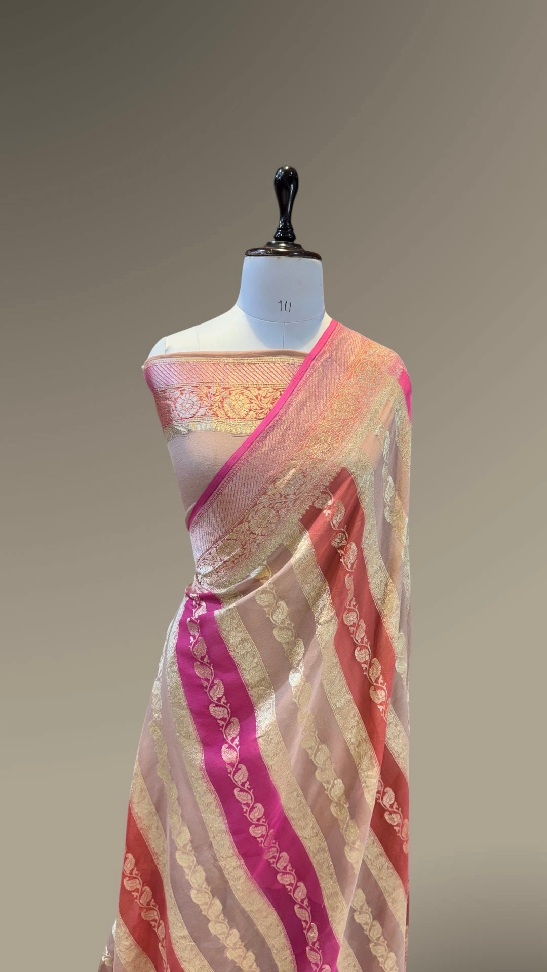 Cheeku 100% Pure Banarasi Khaddi Georgette RANGKAAT Saree
