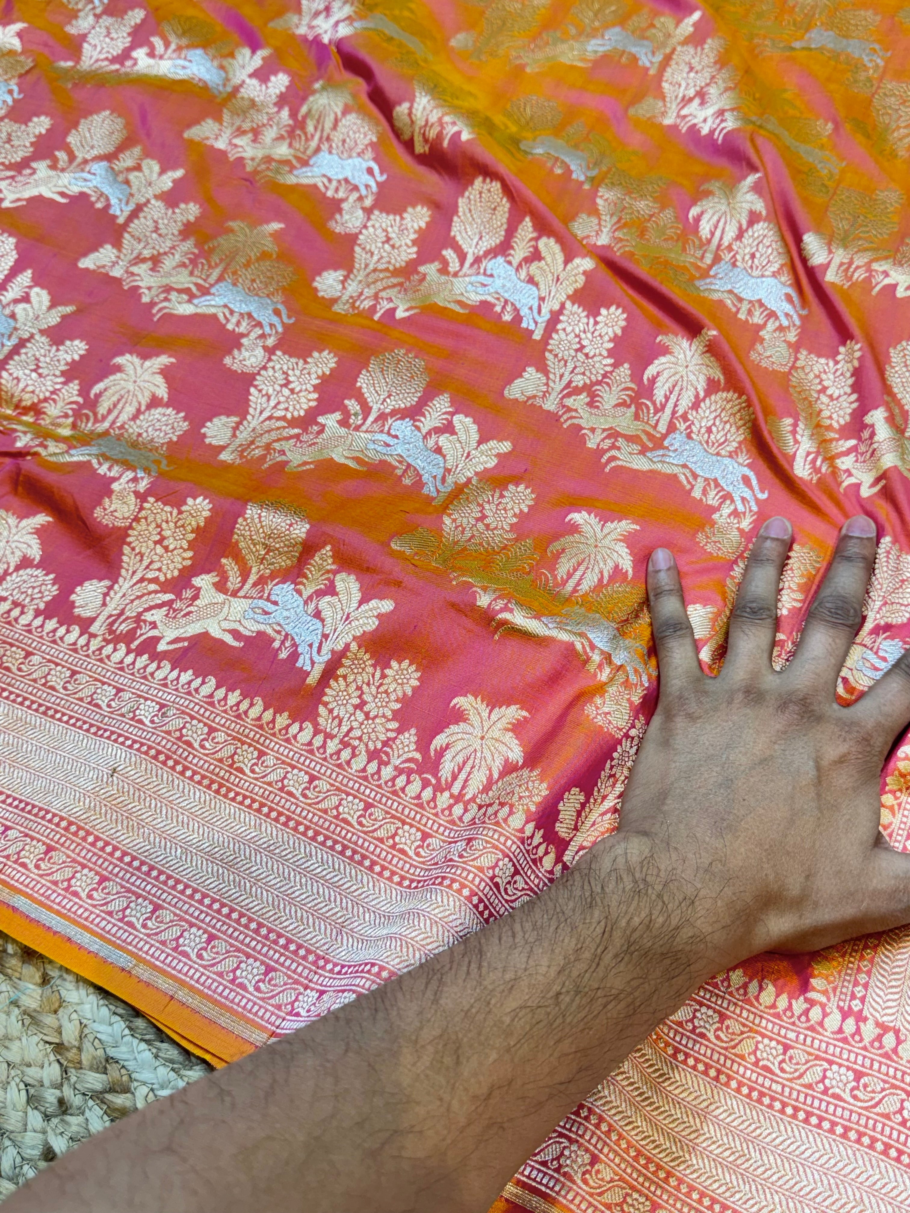 Dual shade Pink 100% Pure Banarasi Katan Silk Meenakari Saree