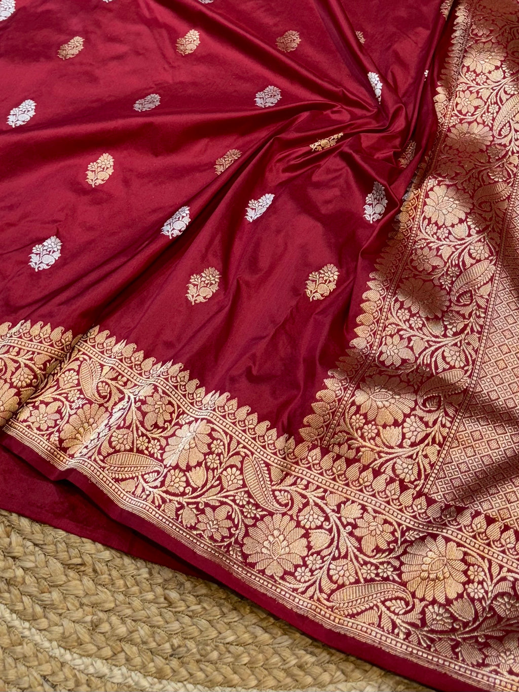 Prebook | Maroon 100% Pure Banaras Katan Silk Handloom Handwoven Pattu Saree
