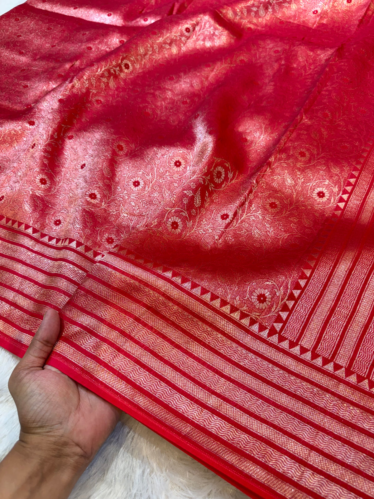 Rani Pink Pure Handloom Banarasi Mashru Silk Saree
