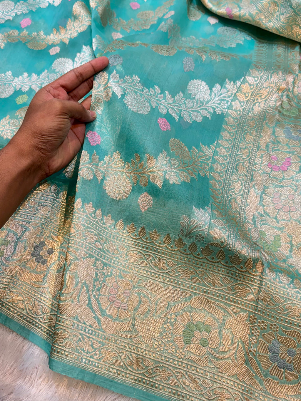 Pastel Sea Green 100% Pure Banarasi Kora Silk Handloom Handwoven Pattu Saree