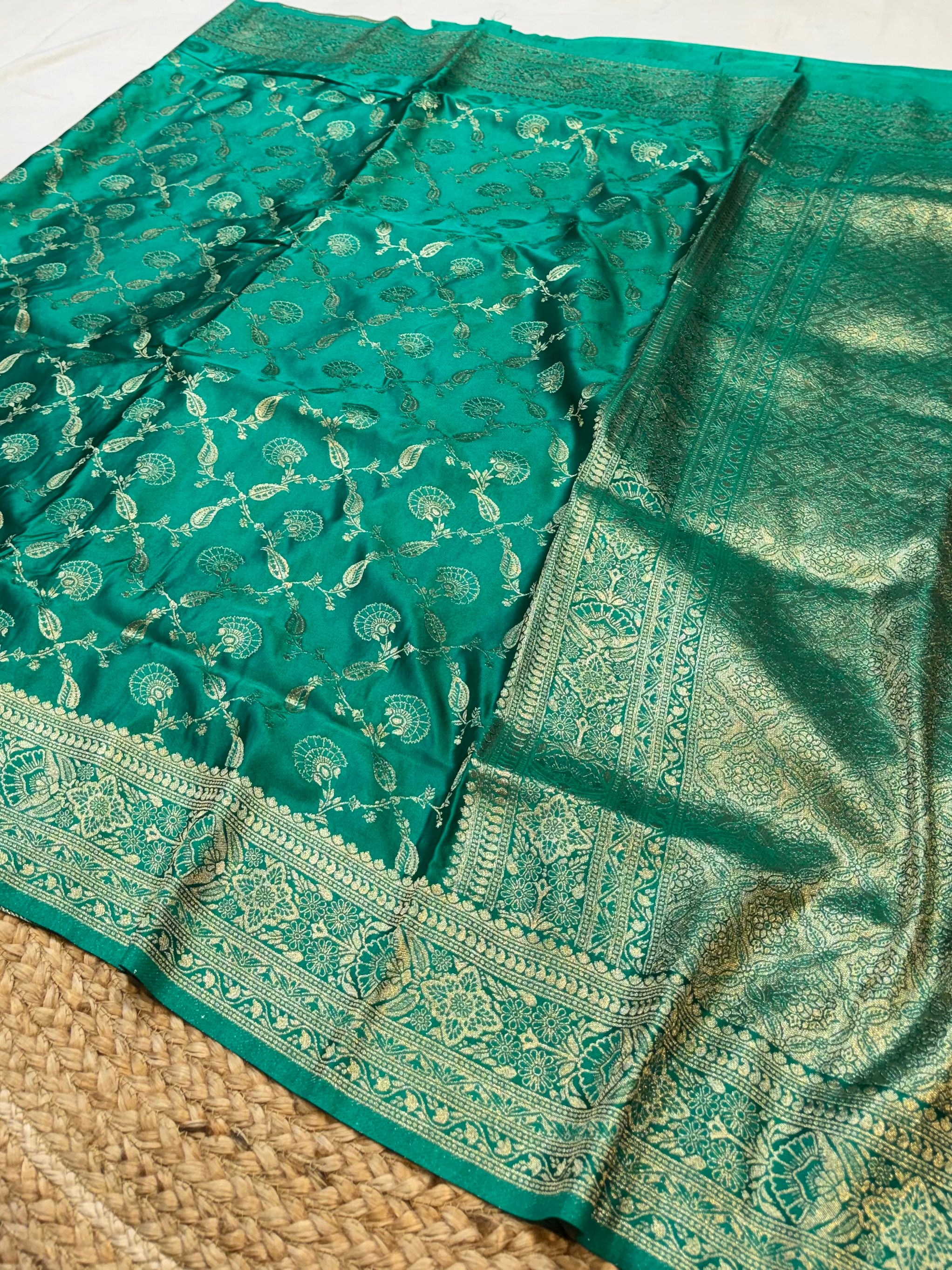 Rama Green Banarasi Soft Mashru Silk Partywear Saree