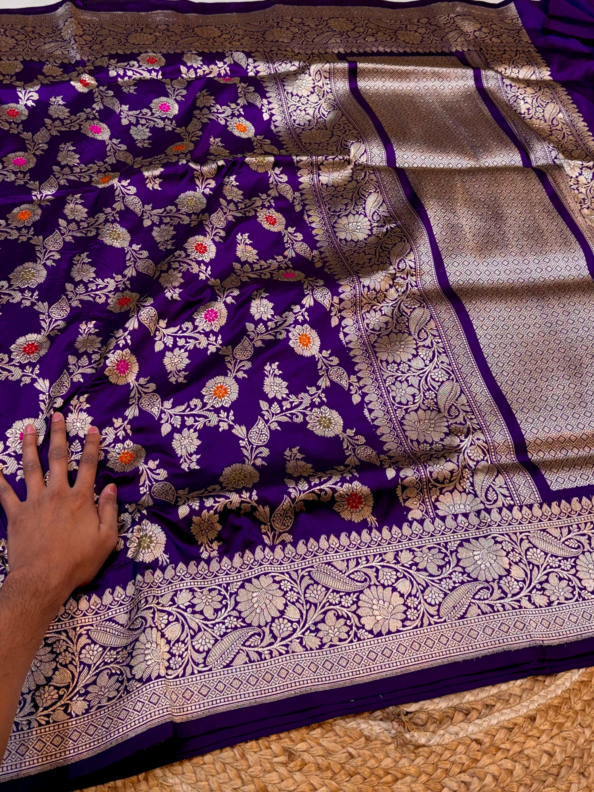 Violet Purple 100% Pure Banarasi Katan Silk Handloom Handwoven Pattu Saree