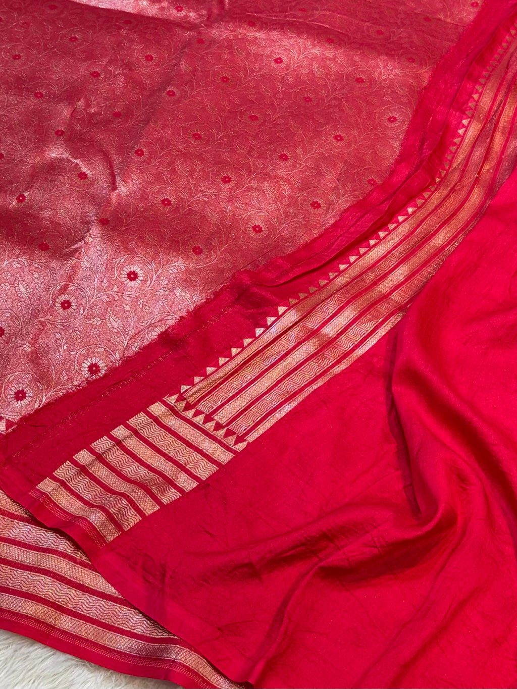 Rani Pink Pure Handloom Banarasi Mashru Silk Saree