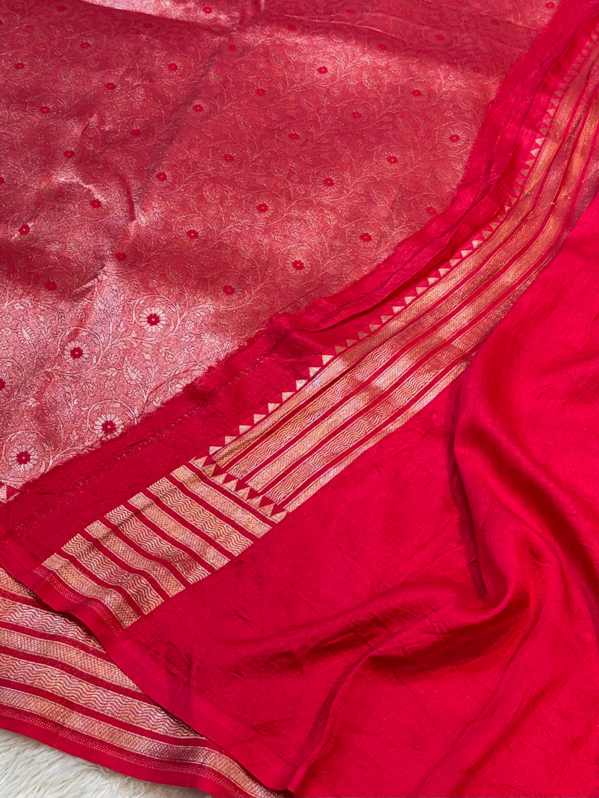 Rani Pink Pure Handloom Banarasi Mashru Silk Saree