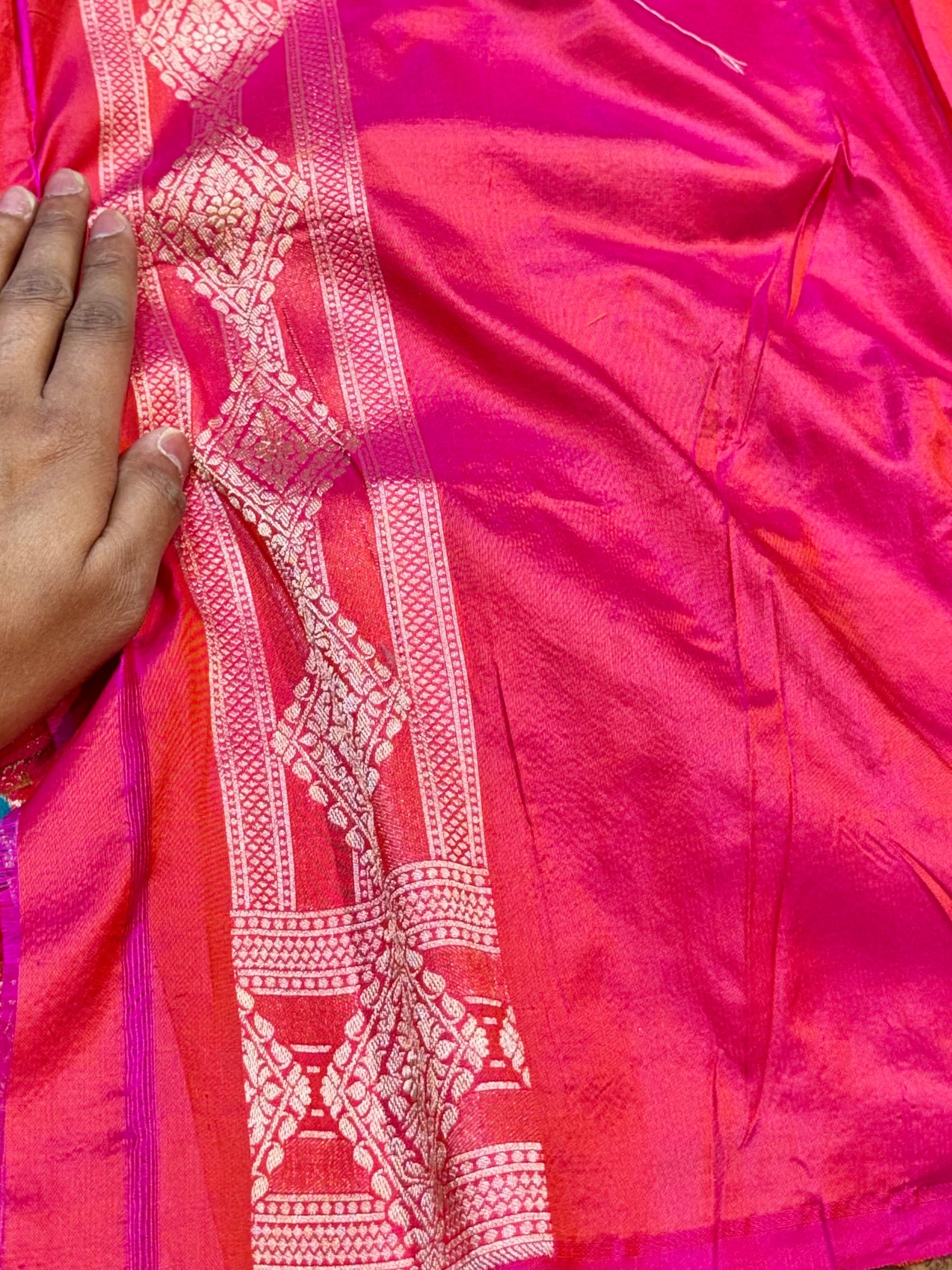 Dual shade Pink+Orange 100% Pure Banarasi Katan Silk Meenakari Saree