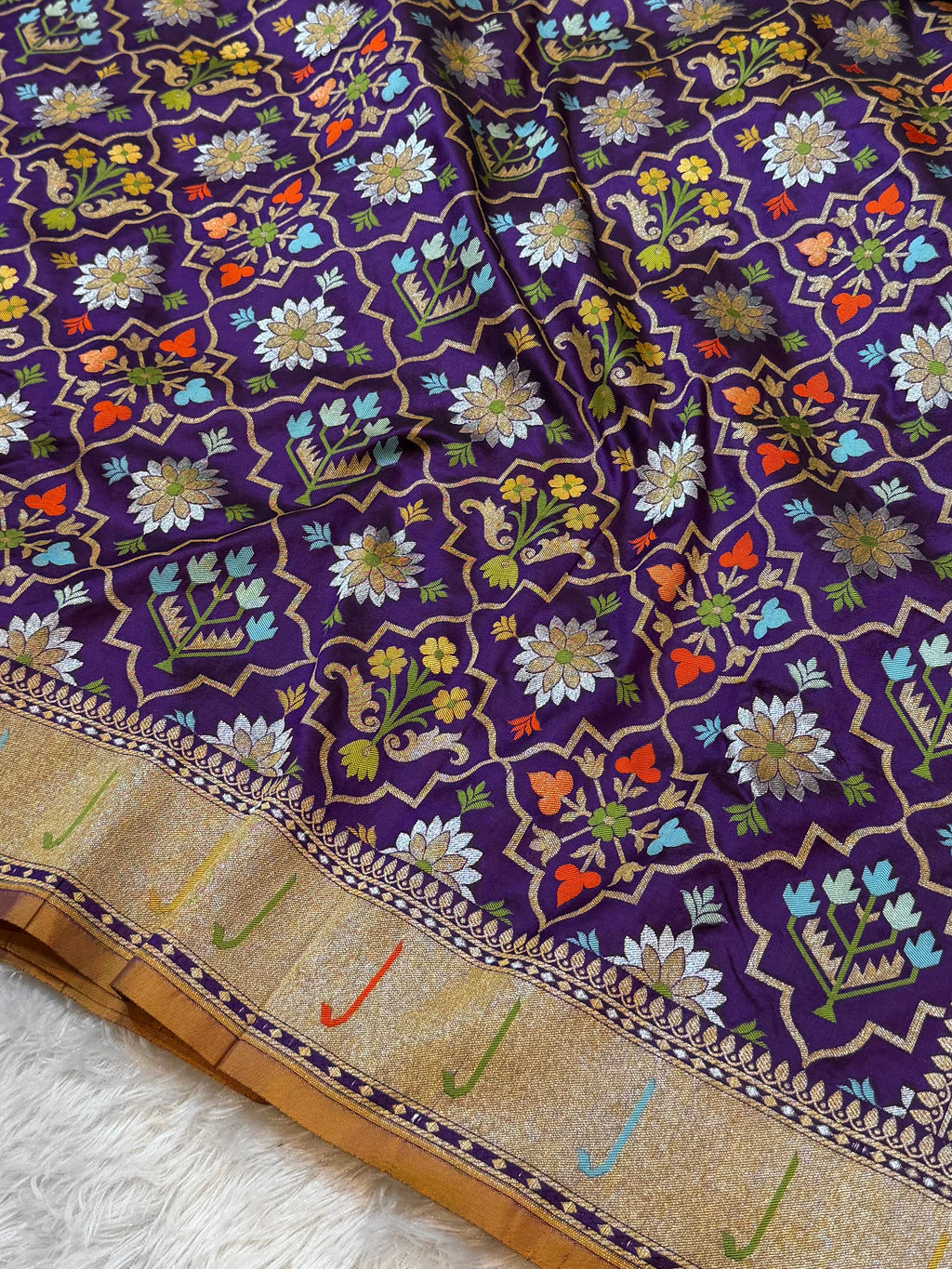 Violet Purple Exclusive Pure Handloom  Banarasi Ektara Katan Silk Jamdani Saree