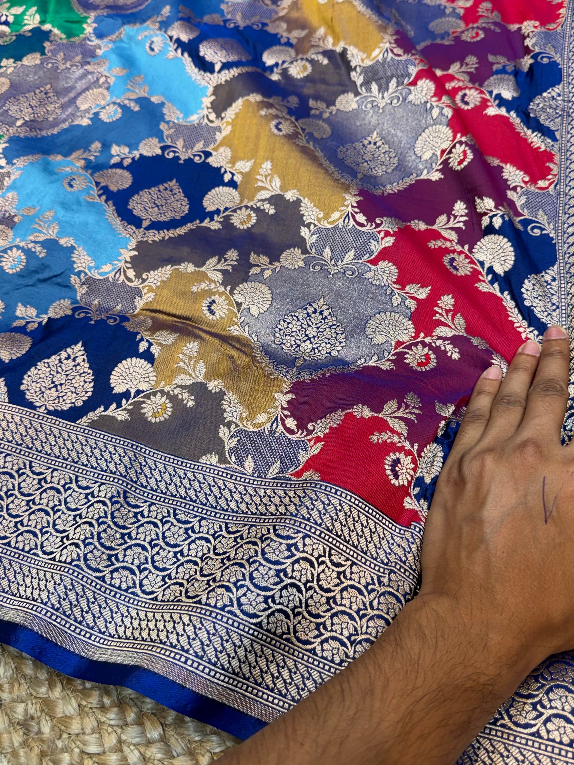 Royal Blue 100% Exclusive Pure Banaras Katan Silk Rangkaat Saree