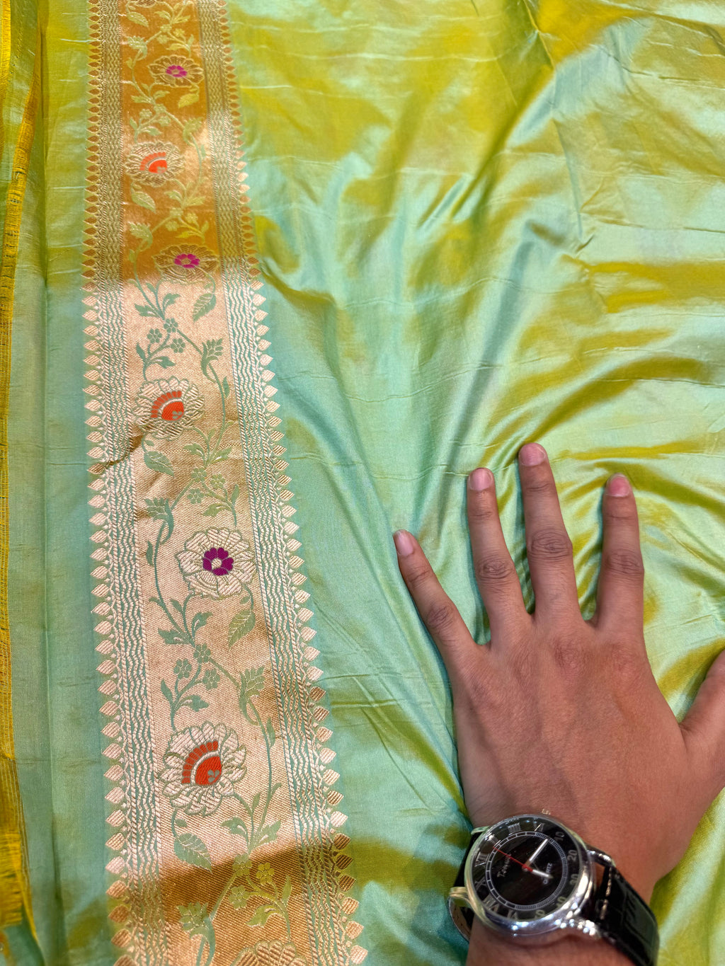 Prebook | Dual Shade Green-Yellow 100% Pure Banarasi Katan Silk Meenakari Saree