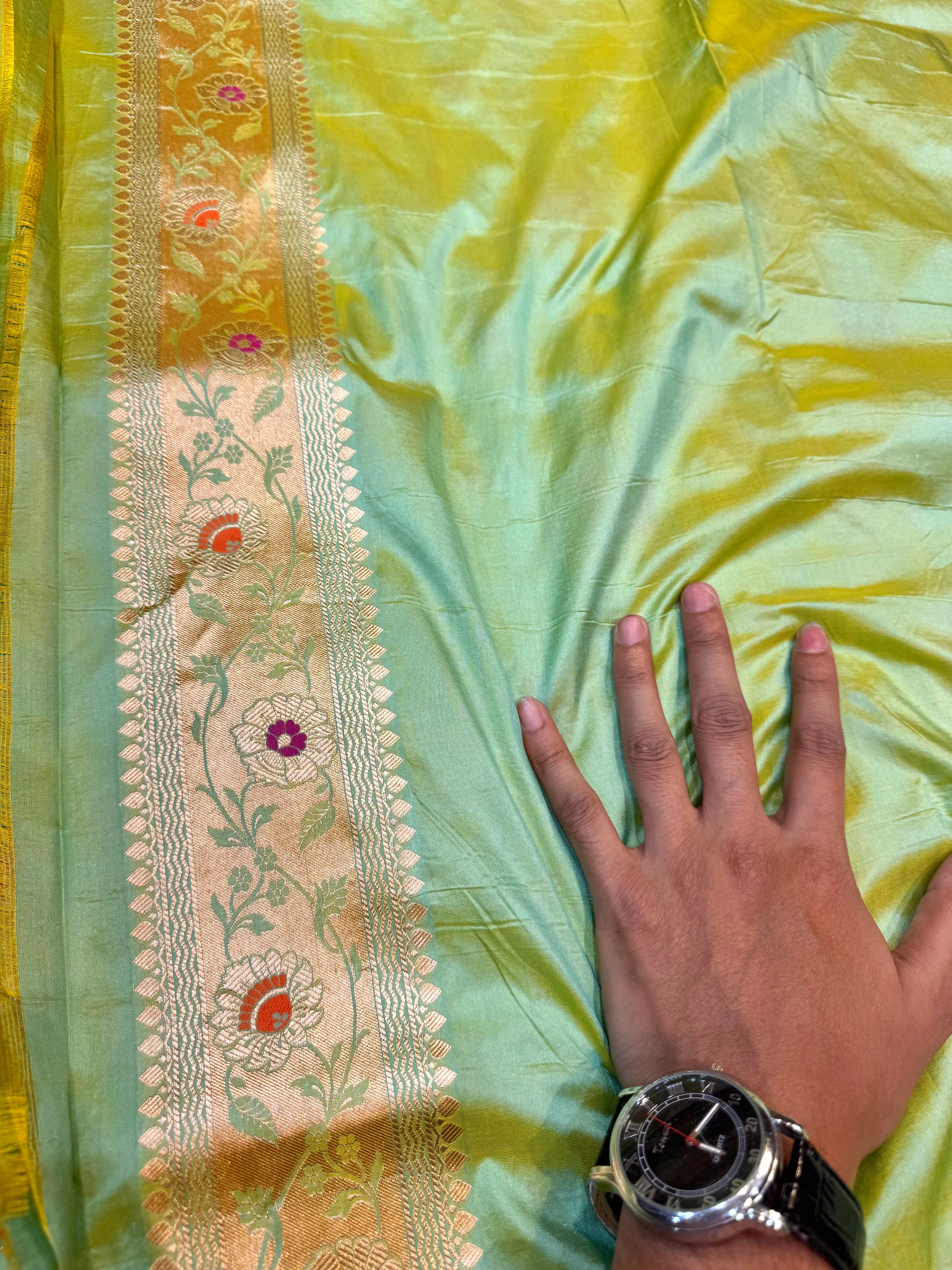Dual Shade Green-Yellow 100% Pure Banarasi Katan Silk Meenakari Saree