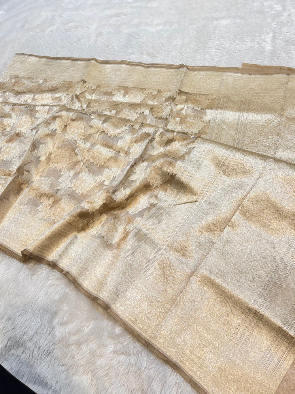 Diamond Golden 100% Pure Tissue Silk Banarasi Partywear Saree