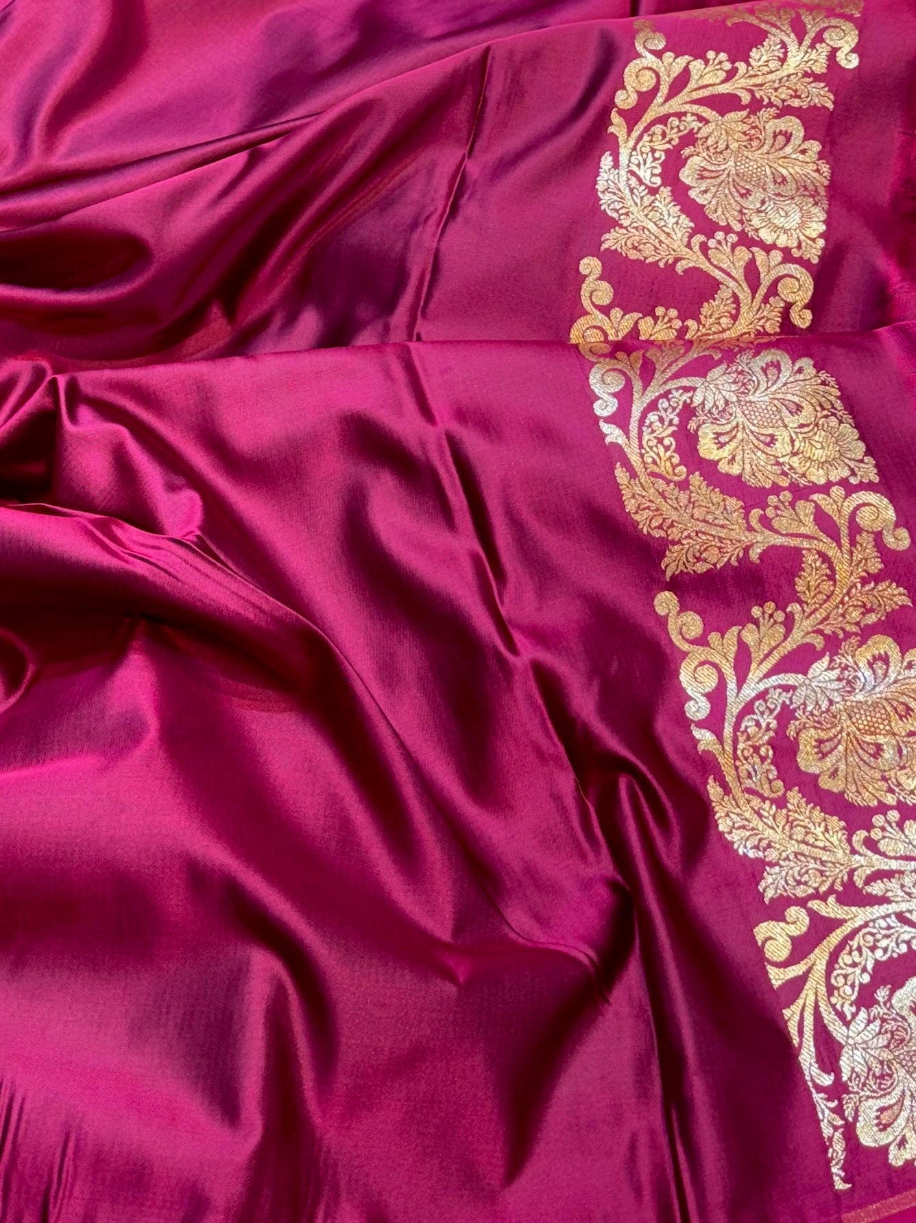 Magenta Pink Banarasi Soft Meenakari Mashru Silk Partywear Saree