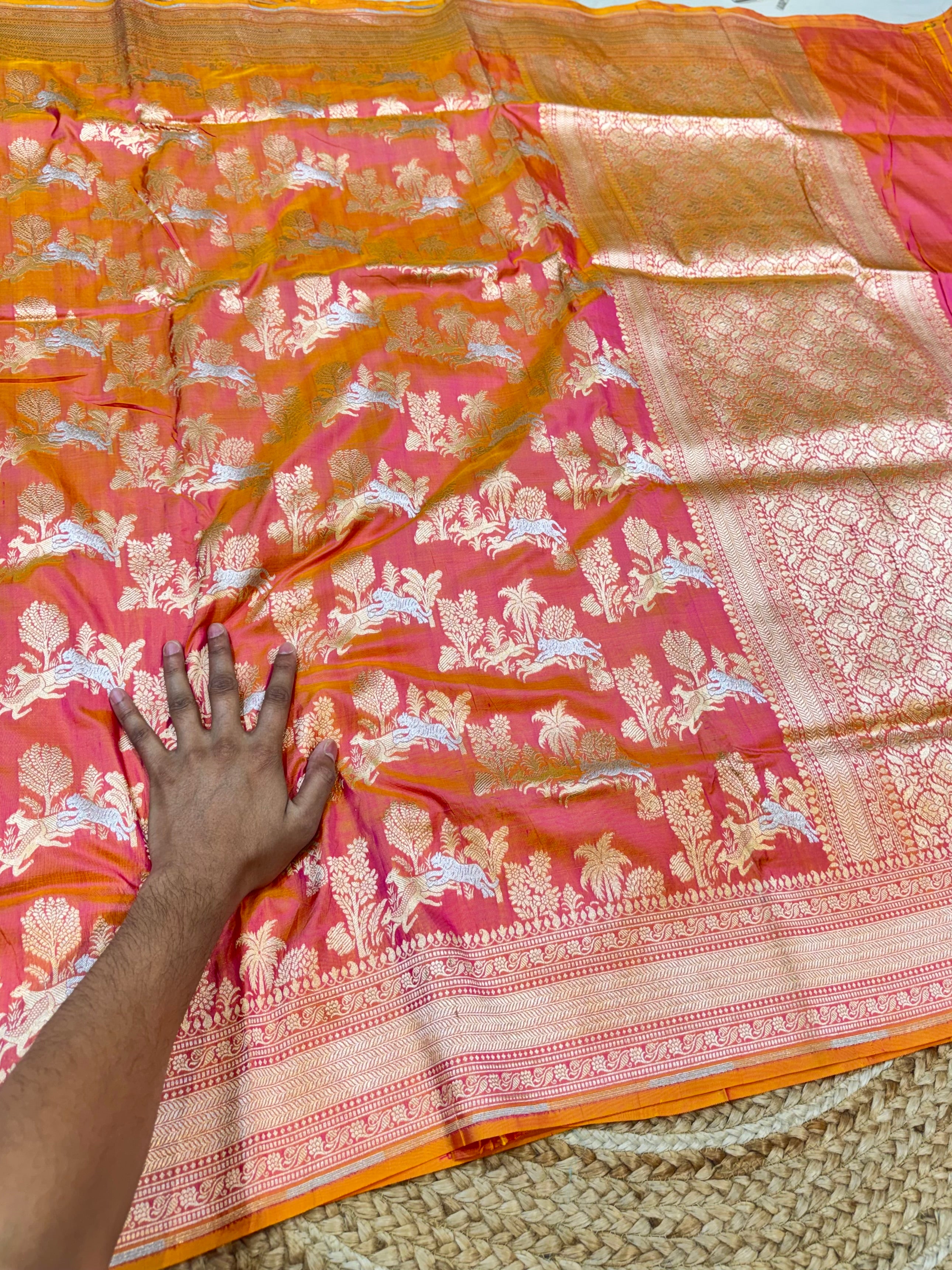 Dual shade Pink 100% Pure Banarasi Katan Silk Meenakari Saree