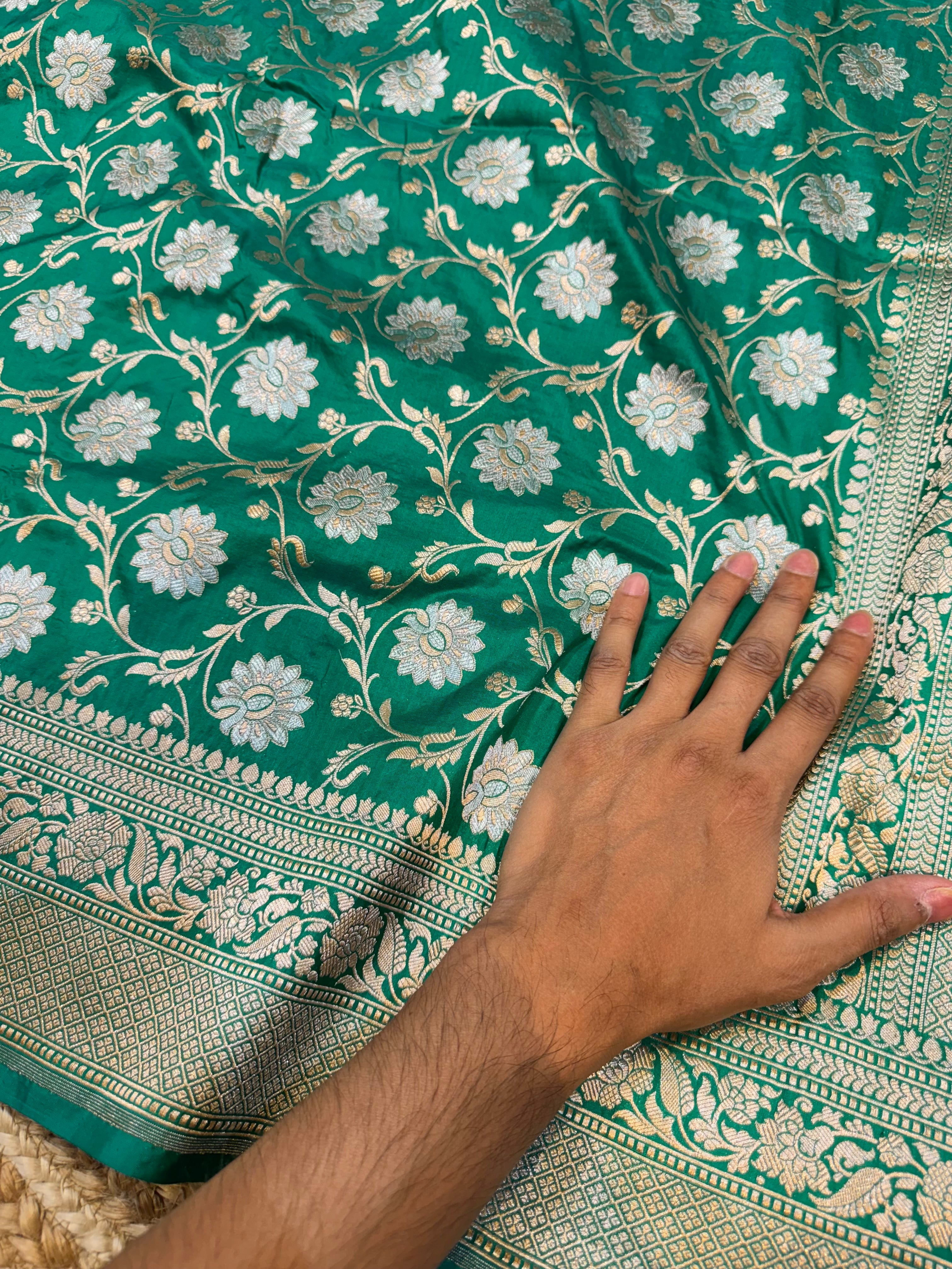 Rama Green 100% Pure Banarasi Katan Silk Meenakari Saree