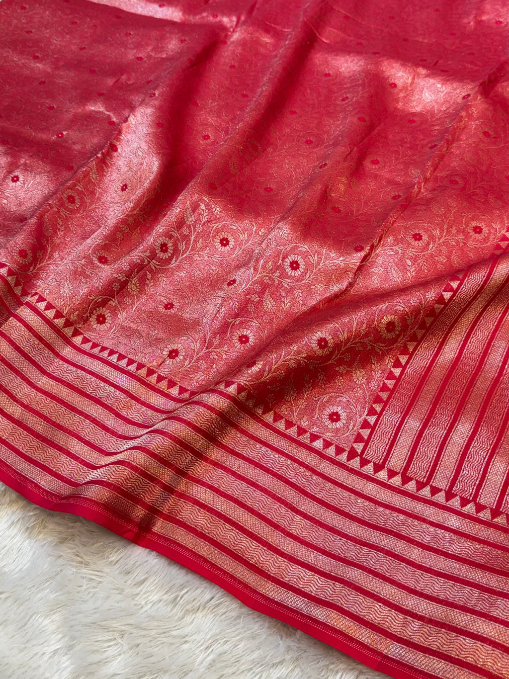 Rani Pink Pure Handloom Banarasi Mashru Silk Saree