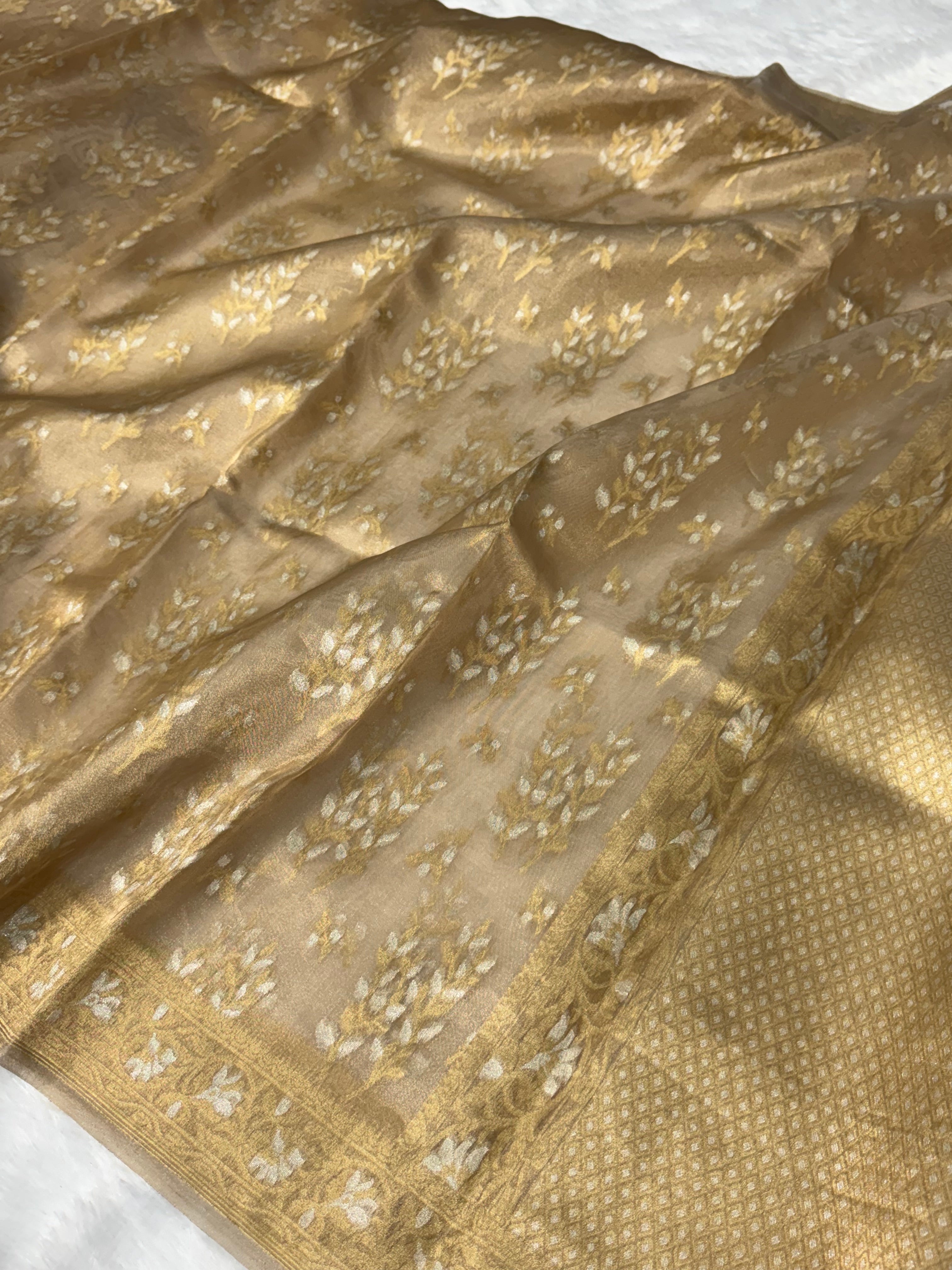 Diamond Golden 100% Pure Tissue Silk Banarasi Partywear Saree