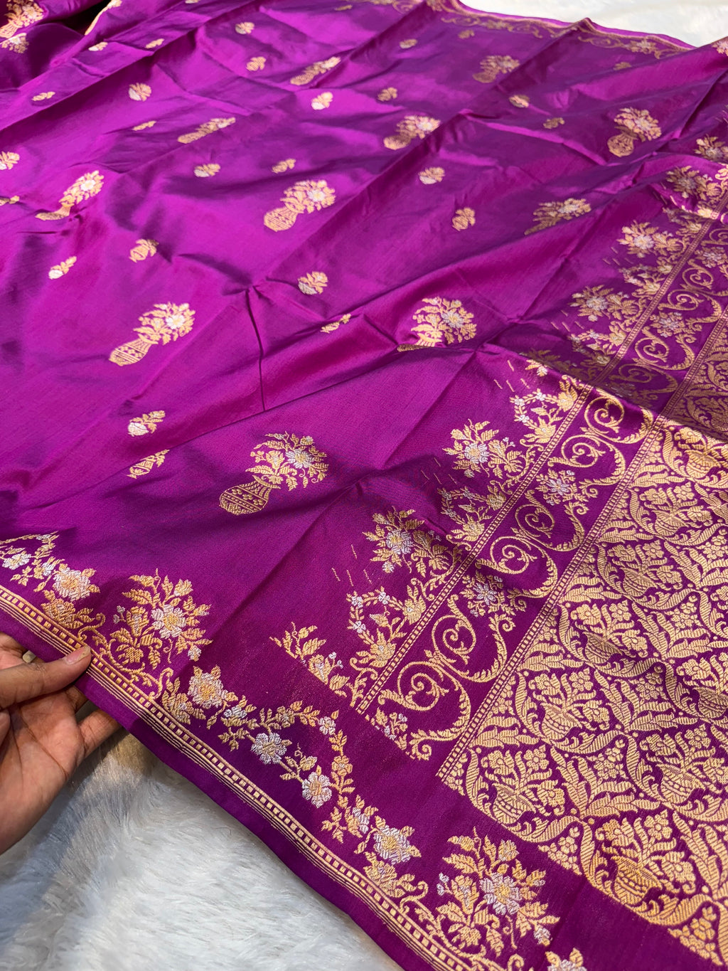 Purple 100% Pure Banaras Katan Silk Handloom Handwoven Pattu Saree
