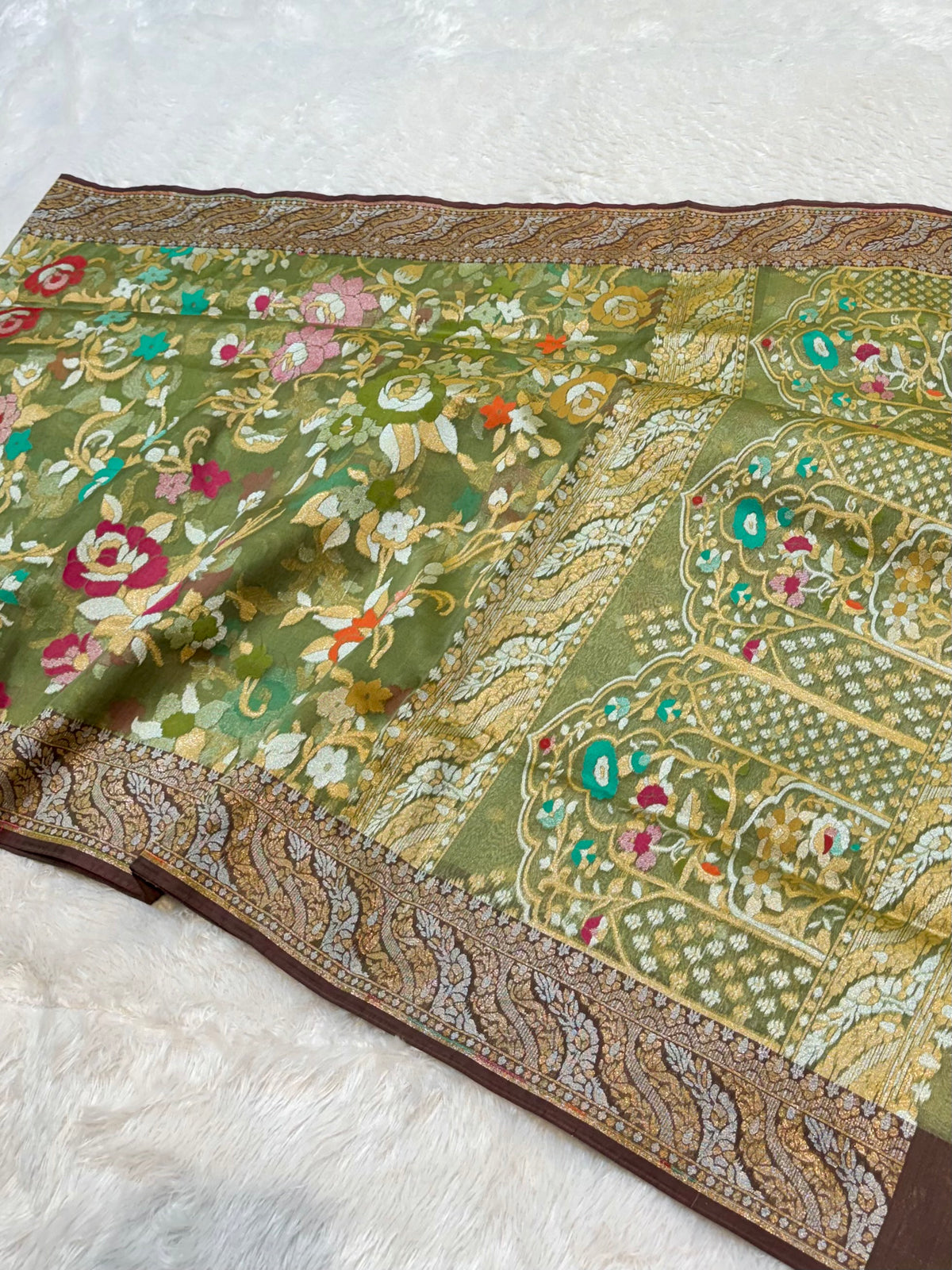 Prebook | Pista Green Ektara Banarasi Kora Jamdani Saree