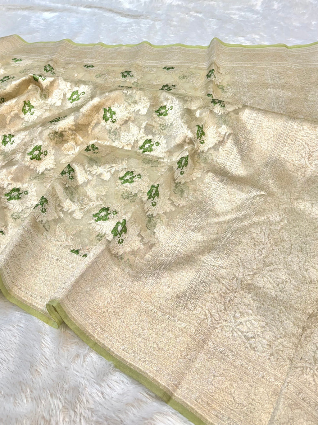 Diamond Green 100% Pure Tissue Silk Banarasi Partywear Saree