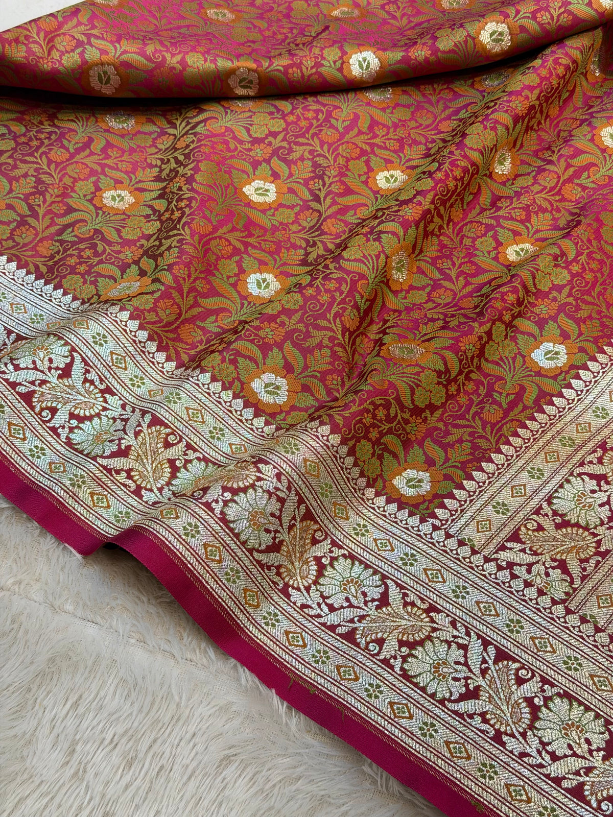 Magenta Pink Banarasi Soft Mashru Silk Partywear Saree