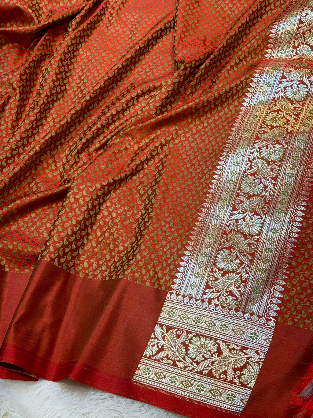 Red Banarasi Soft Mashru Silk Partywear Saree