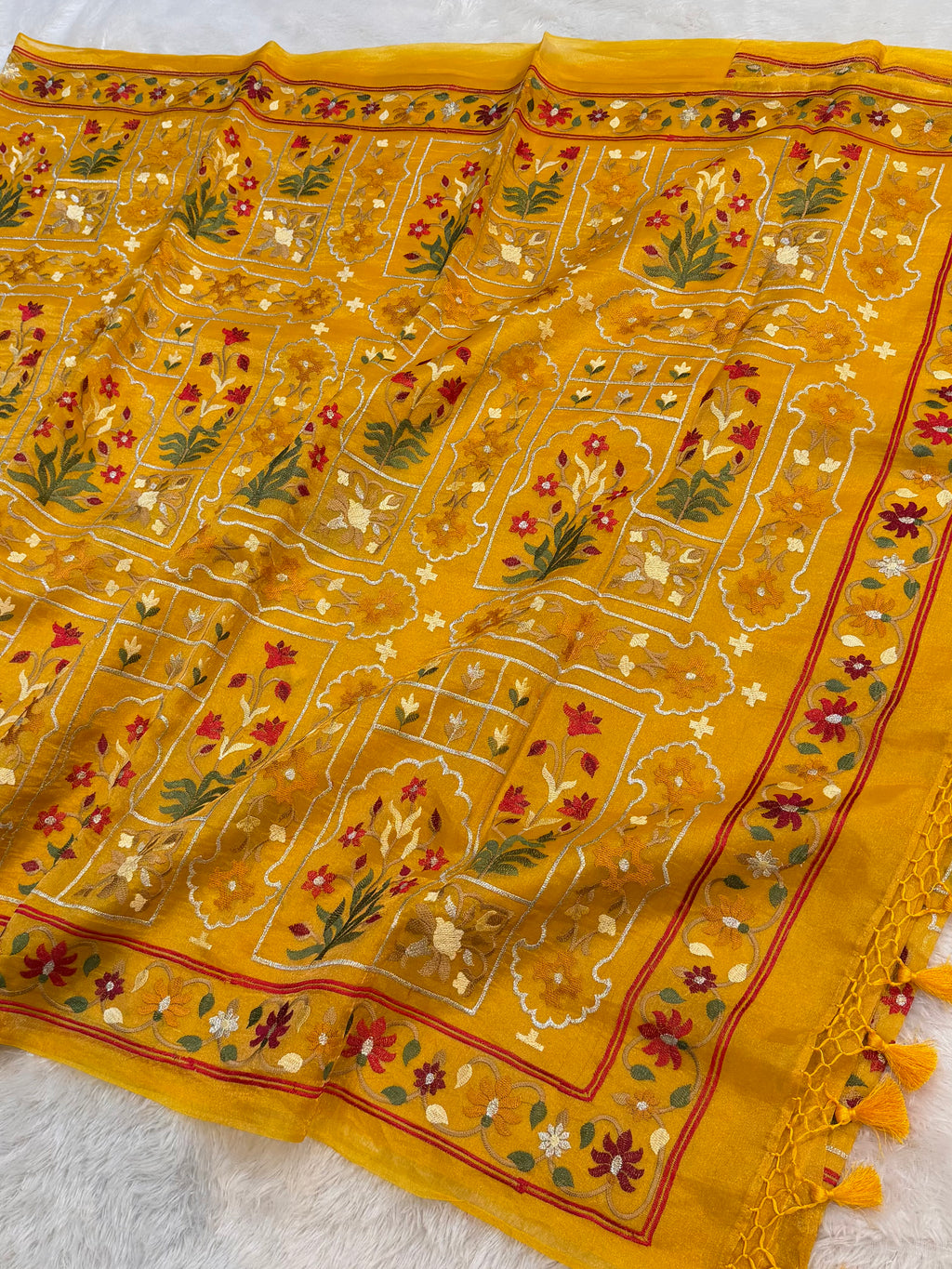 Diamond Gold Yellow Pure Handloom Double Tissue Jamdani Embroidery work Partywear Banarasi Saree