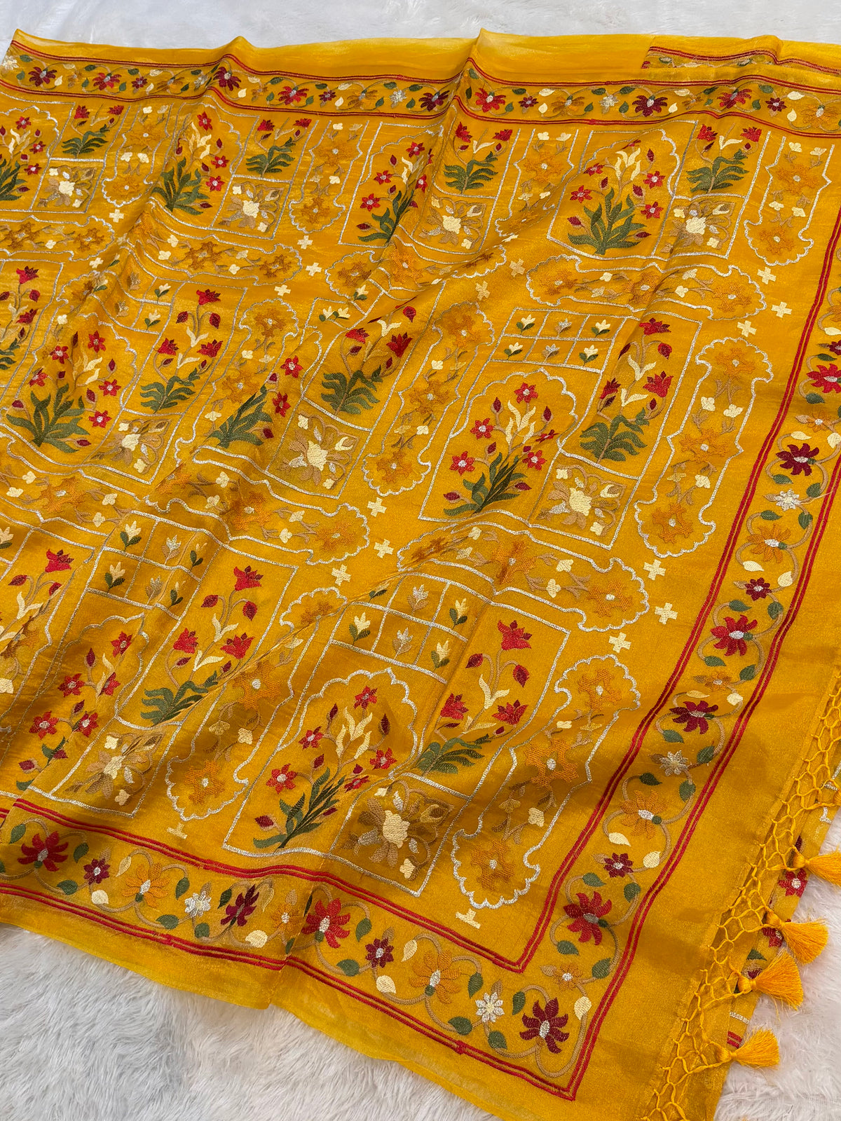 Diamond Gold Yellow Pure Handloom Double Tissue Jamdani Embroidery work Partywear Banarasi Saree