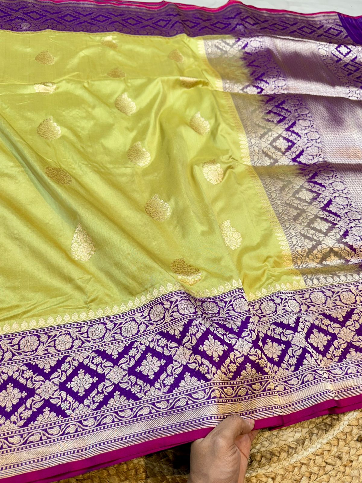 Pure Banaras Katan Silk Handloom Handwoven Pattu Saree