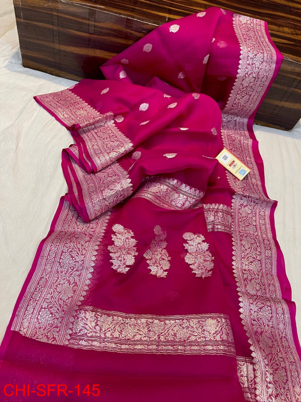 Pure Khaddi Georgette Silver Zari Border Buta Anchal Buti Design Saree