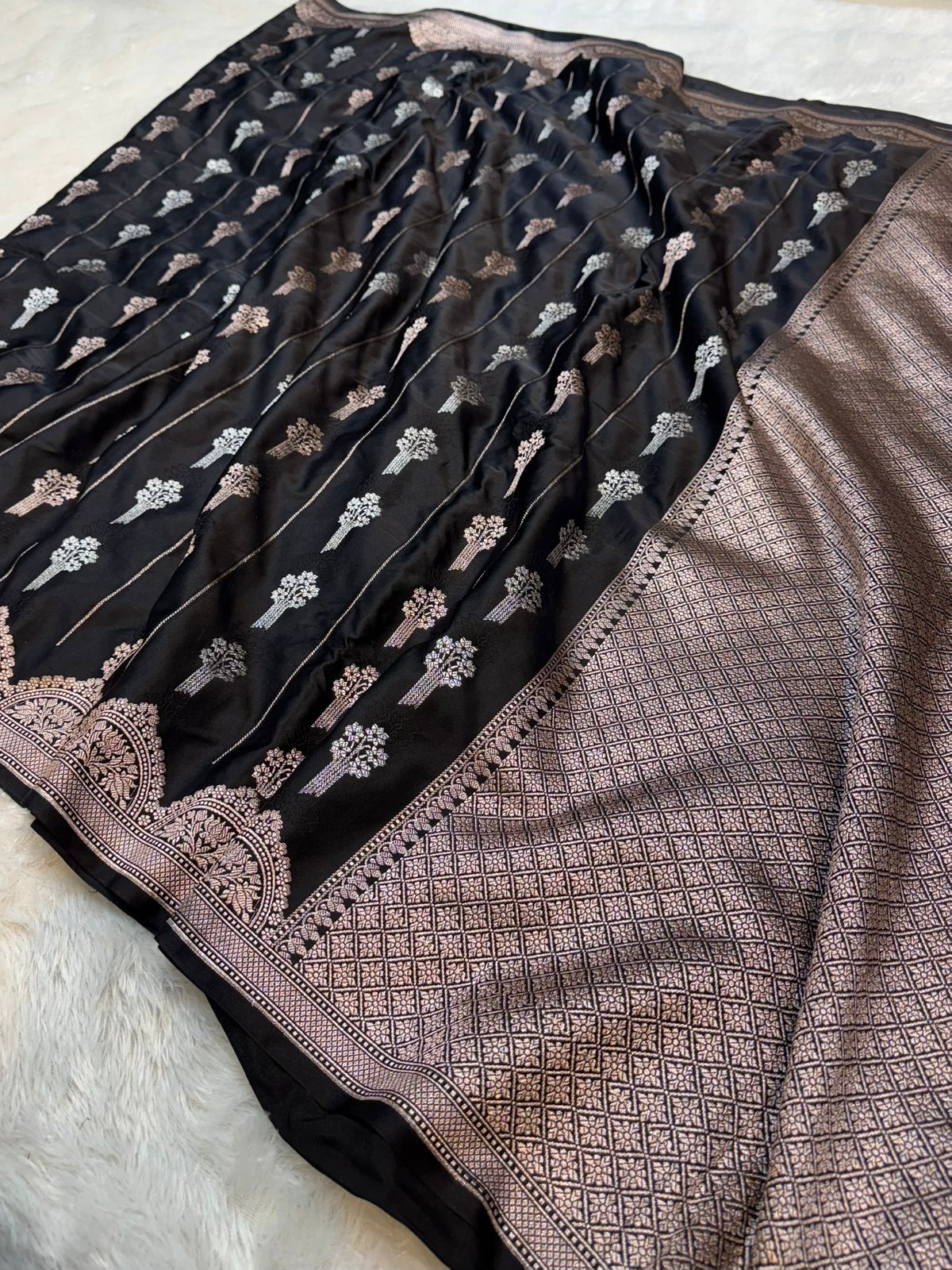 Banarasi Soft Meenakari Mashru Silk Partywear Saree