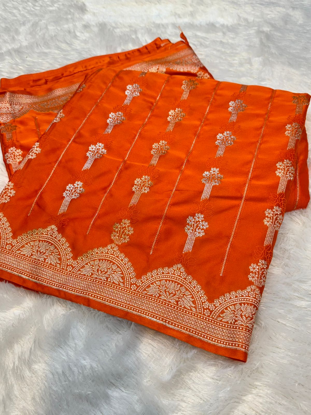 Banarasi Soft Meenakari Mashru Silk Partywear Saree