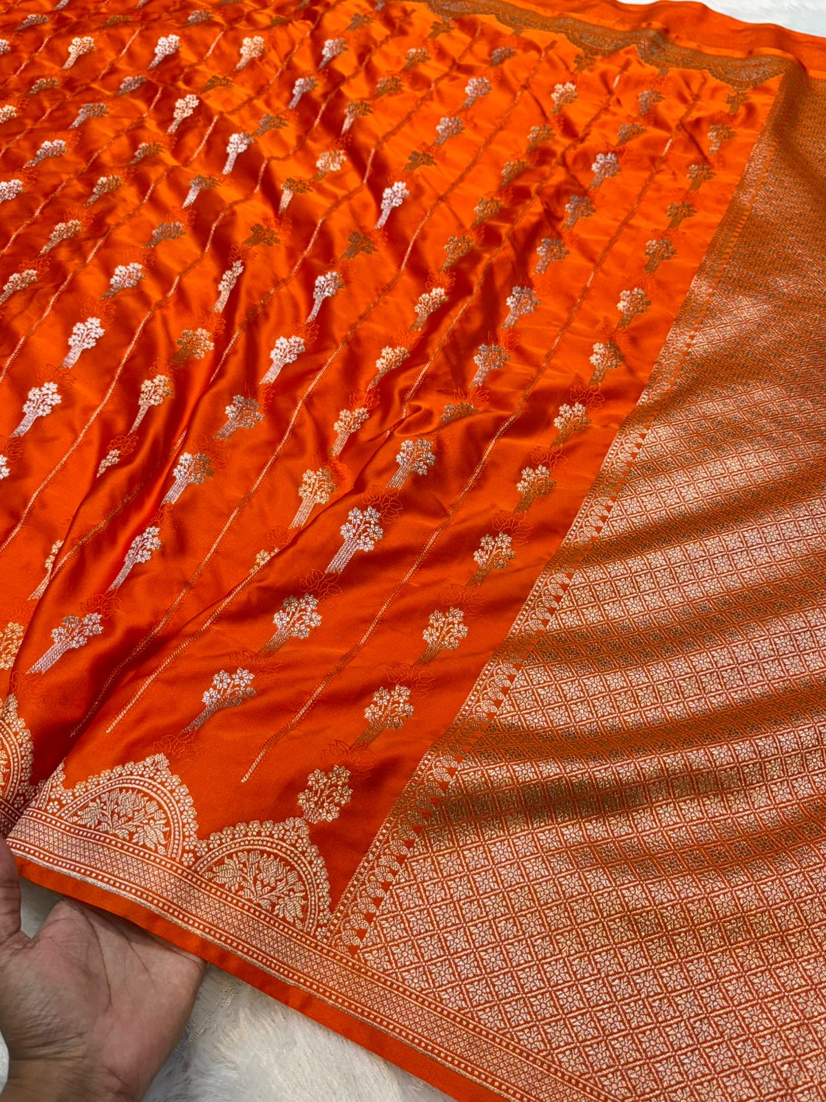 Banarasi Soft Meenakari Mashru Silk Partywear Saree