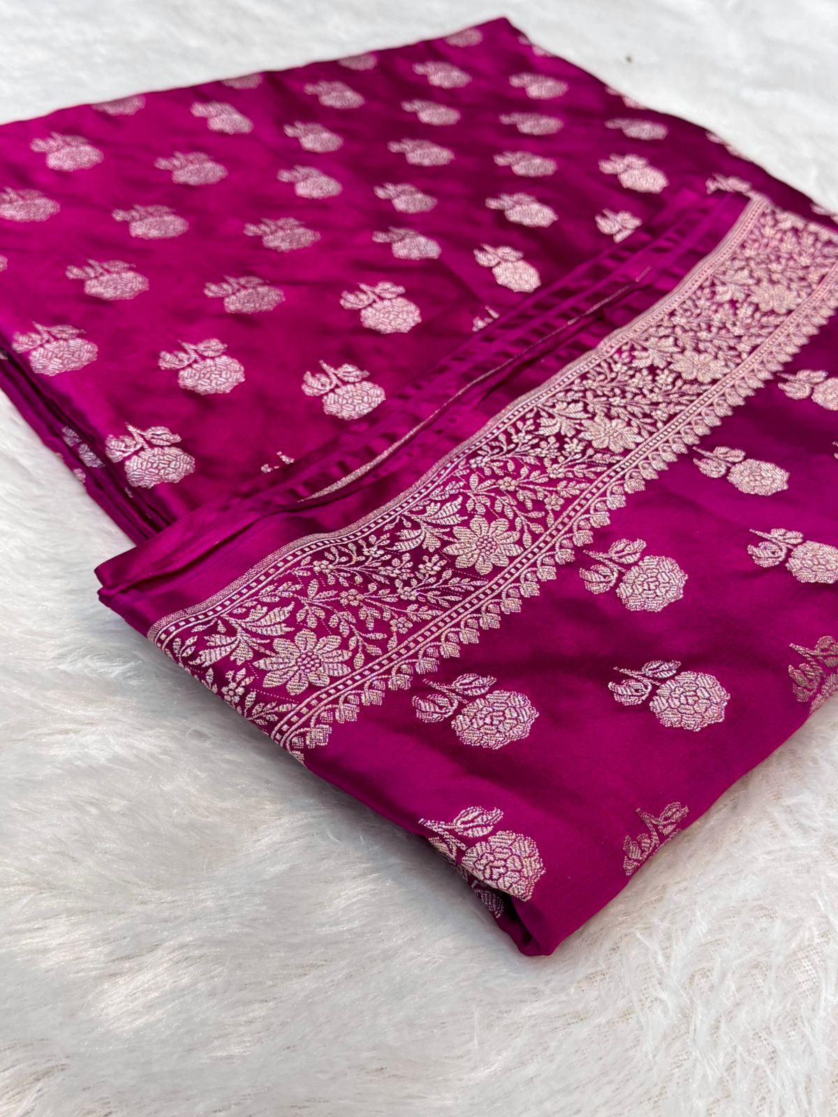 Banarasi Soft Meenakari Mashru Silk Partywear Saree