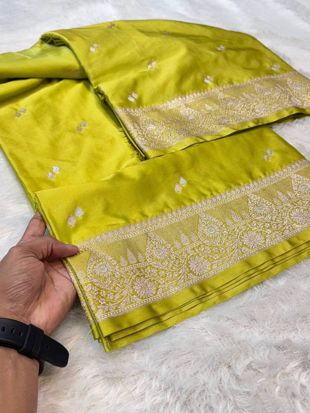 Banarasi Soft Meenakari Mashru Silk Partywear Saree
